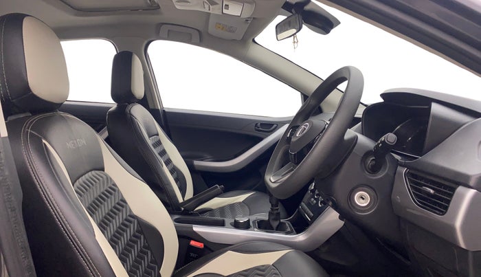 2022 Tata NEXON XM SUNROOF PETROL, Petrol, Manual, 16,608 km, Right Side Front Door Cabin