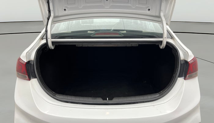 2019 Hyundai Verna 1.6 VTVT SX, Petrol, Manual, 65,450 km, Boot Open Zoomed View