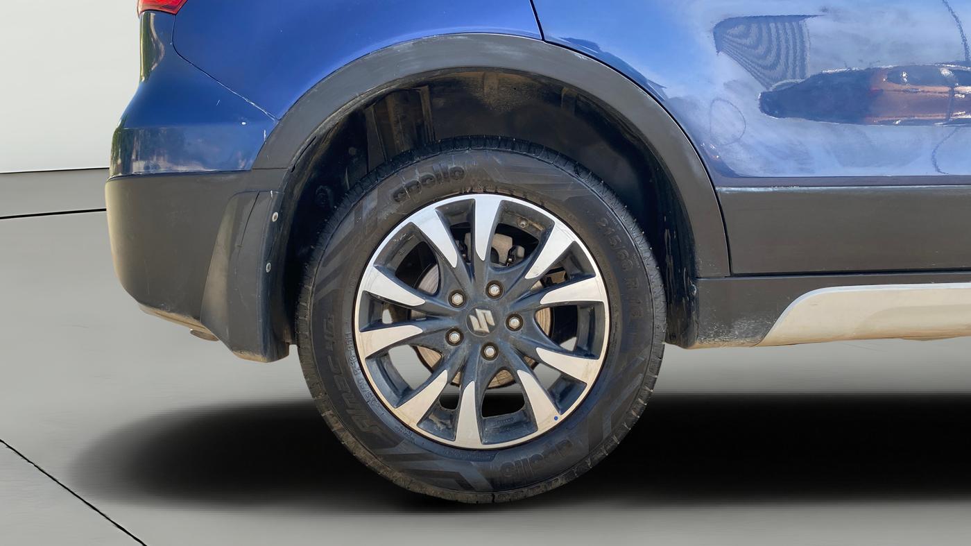 2018 Maruti S Cross ZETA 1.3, Diesel, Manual, 1,18,514 km, Right Rear Wheel