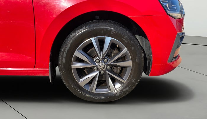 2022 Skoda SLAVIA STYLE 1.0L TSI AT, Petrol, Automatic, 20,469 km, Right Front Wheel