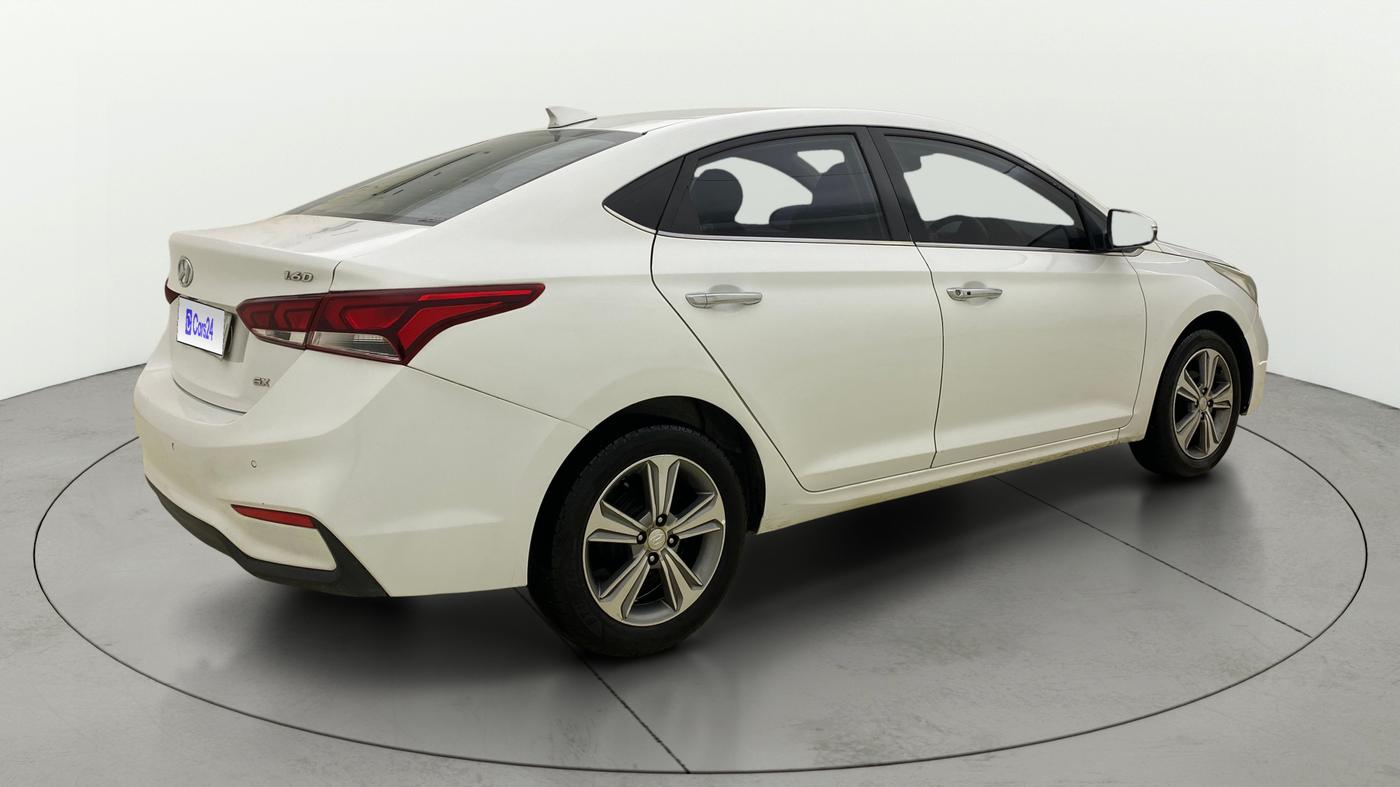 2018 Hyundai Verna 1.6 SX (O) CRDI MT, Diesel, Manual, 88,512 km, Right Back Diagonal