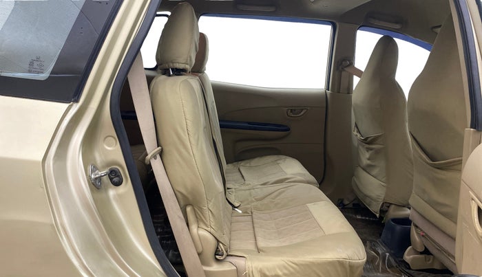 2015 Honda Mobilio 1.5L I-VTEC S, Petrol, Manual, 1,30,509 km, Right Side Rear Door Cabin