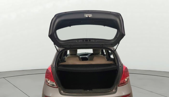 2013 Hyundai i20 MAGNA 1.2, Petrol, Manual, 74,070 km, Boot Door Open