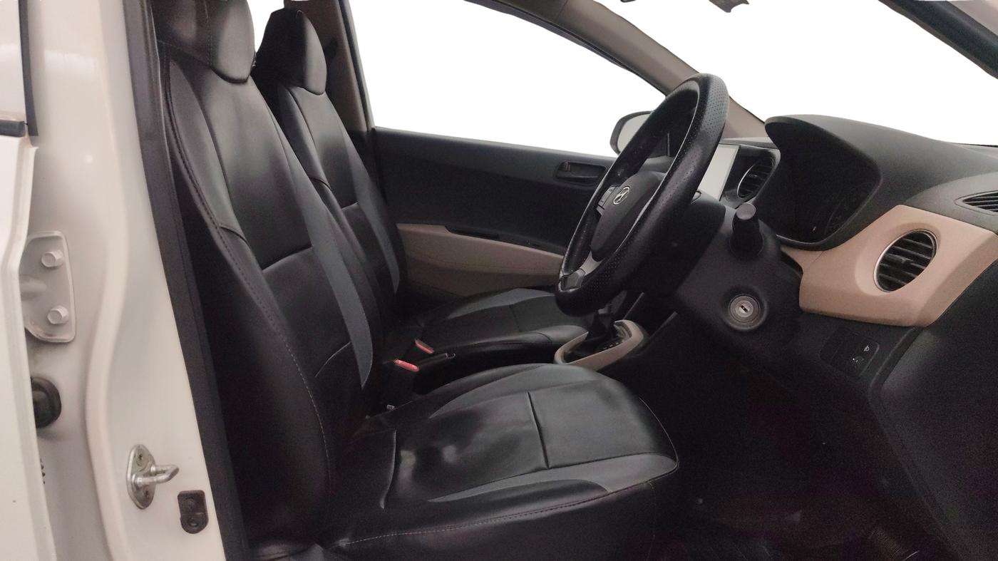 2018 Hyundai Grand i10 MAGNA AT 1.2 KAPPA VTVT, Petrol, Automatic, 39,243 km, Right Side Front Door Cabin