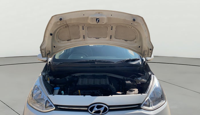 2015 Hyundai Grand i10 SPORTZ 1.2 KAPPA VTVT, Petrol, Manual, 38,403 km, Open Bonet