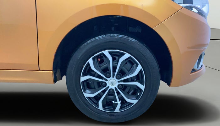 2017 Tata Tiago XZ PETROL, Petrol, Manual, 54,977 km, Right Front Wheel