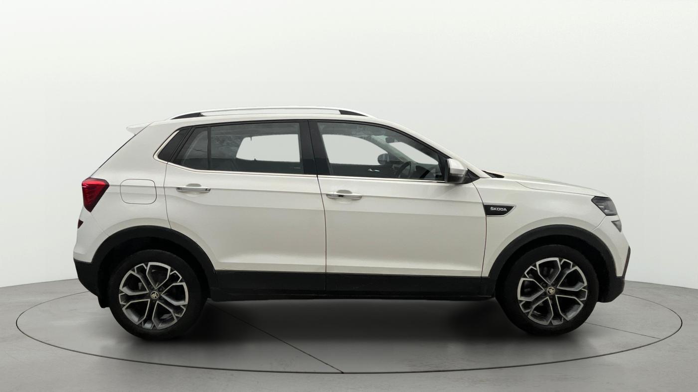 2021 Skoda KUSHAQ STYLE 1.0L TSI MT, Petrol, Manual, 73,194 km, Right Side View