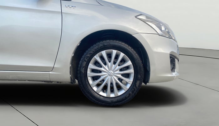 2016 Maruti Ciaz VXI+, Petrol, Manual, 41,827 km, Right Front Wheel