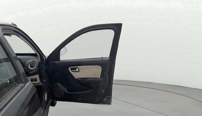 2022 Maruti Alto LXI OPT CNG, CNG, Manual, 90,962 km, RHS Front Door