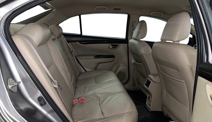 2017 Maruti Ciaz ALPHA 1.4 PETROL, Petrol, Manual, 55,946 km, Right Side Rear Door Cabin