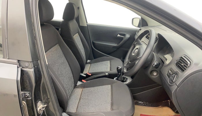 2015 Volkswagen Polo COMFORTLINE 1.2L, Petrol, Manual, 73,819 km, Right Side Front Door Cabin