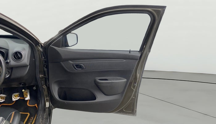 2018 Renault Kwid RXT 0.8 (O), Petrol, Manual, 24,128 km, RHS Front Door