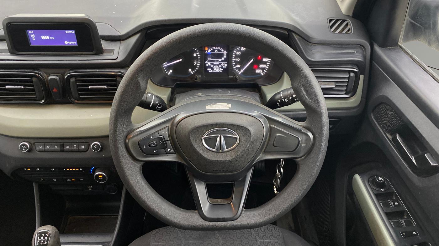 2023 Tata PUNCH ADVENTURE MT, Petrol, Manual, 56,663 km, Steering Wheel Close Up