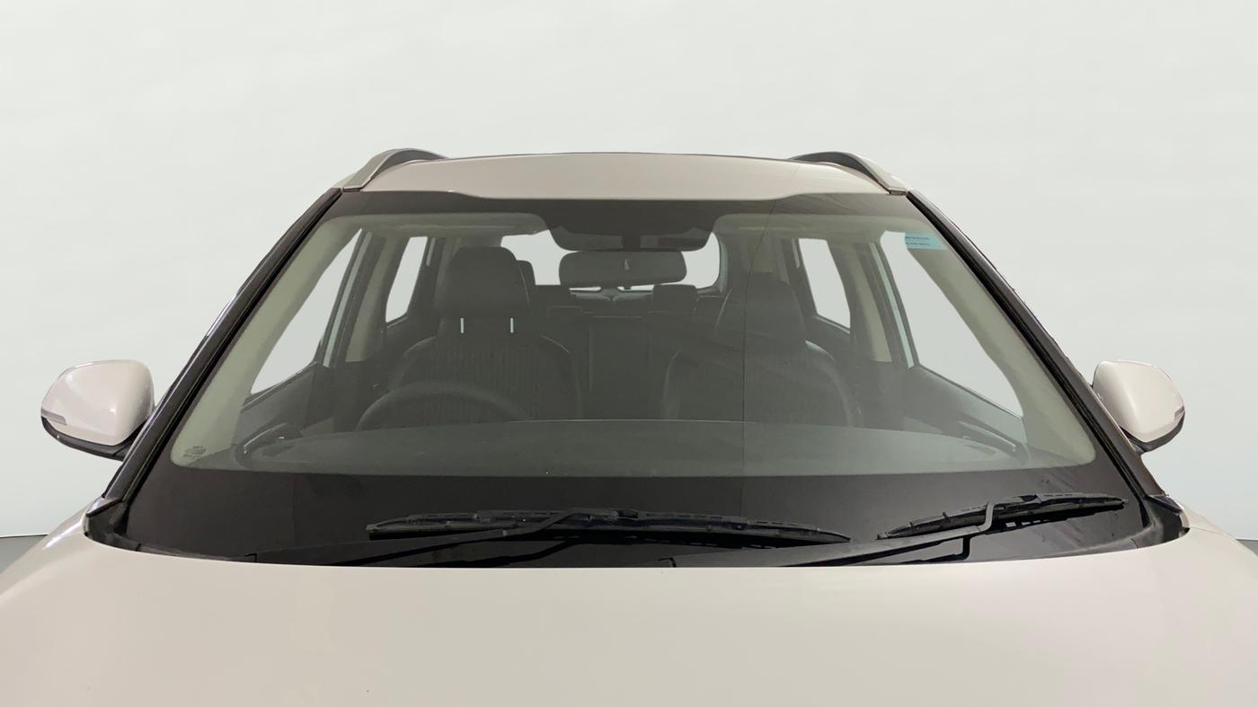 2023 KIA CARENS PRESTIGE 1.5 PETROL 7 STR, Petrol, Manual, 38,215 km, Front Windshield