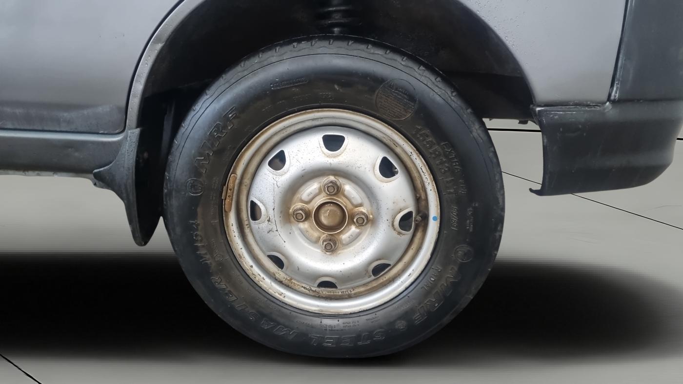 2021 Maruti Eeco 5 STR WITH A/C+HTR CNG, CNG, Manual, 1,20,611 km, Right Front Wheel