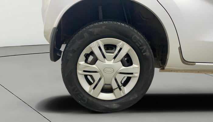 2016 Datsun Redi Go S, Petrol, Manual, 29,101 km, Right Rear Wheel