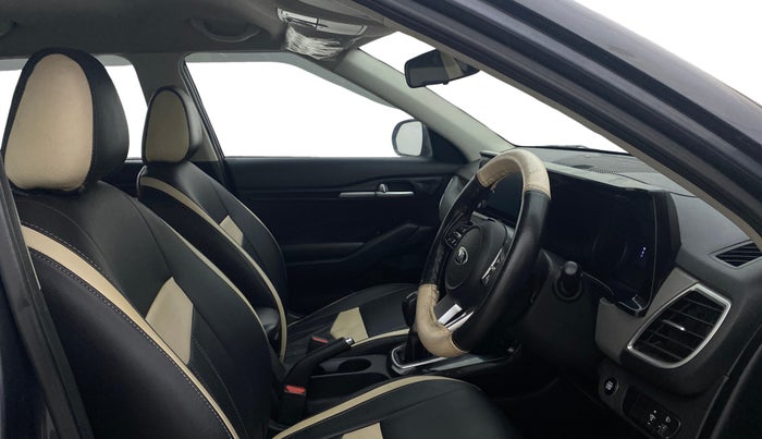 2019 KIA SELTOS HTK PLUS 1.5, Petrol, Manual, 86,637 km, Right Side Front Door Cabin