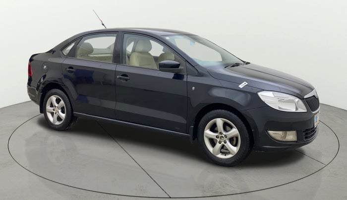 2012 Skoda Rapid ELEGANCE 1.6 MPI MT, Petrol, Manual, 1,04,264 km, Right Front Diagonal