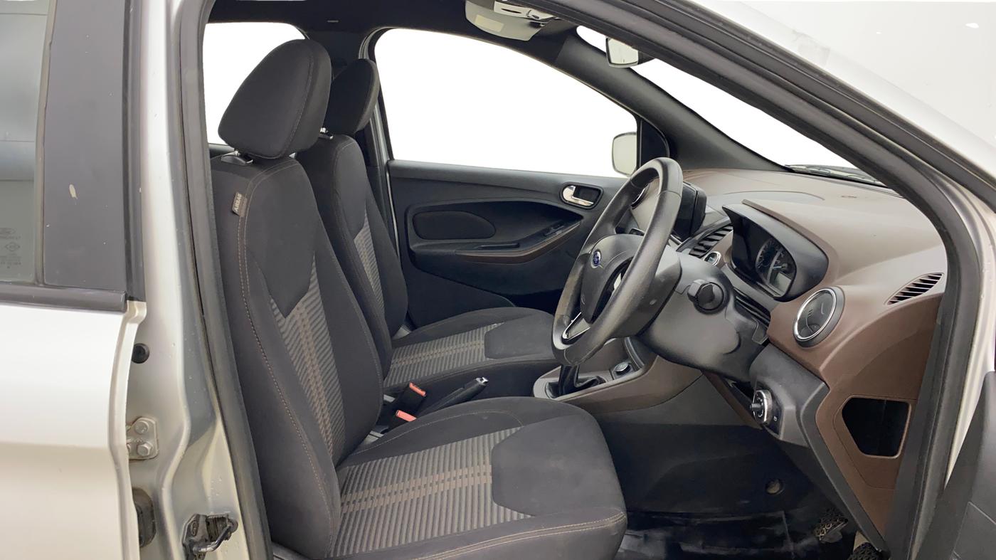 2018 Ford FREESTYLE TITANIUM PLUS 1.2 PETROL, Petrol, Manual, 31,758 km, Right Side Front Door Cabin