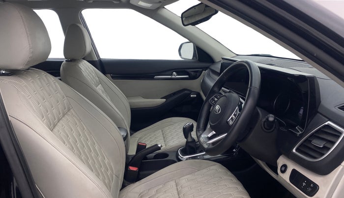 2020 KIA SELTOS HTX PLUS 1.5 DIESEL, Diesel, Manual, 38,613 km, Right Side Front Door Cabin