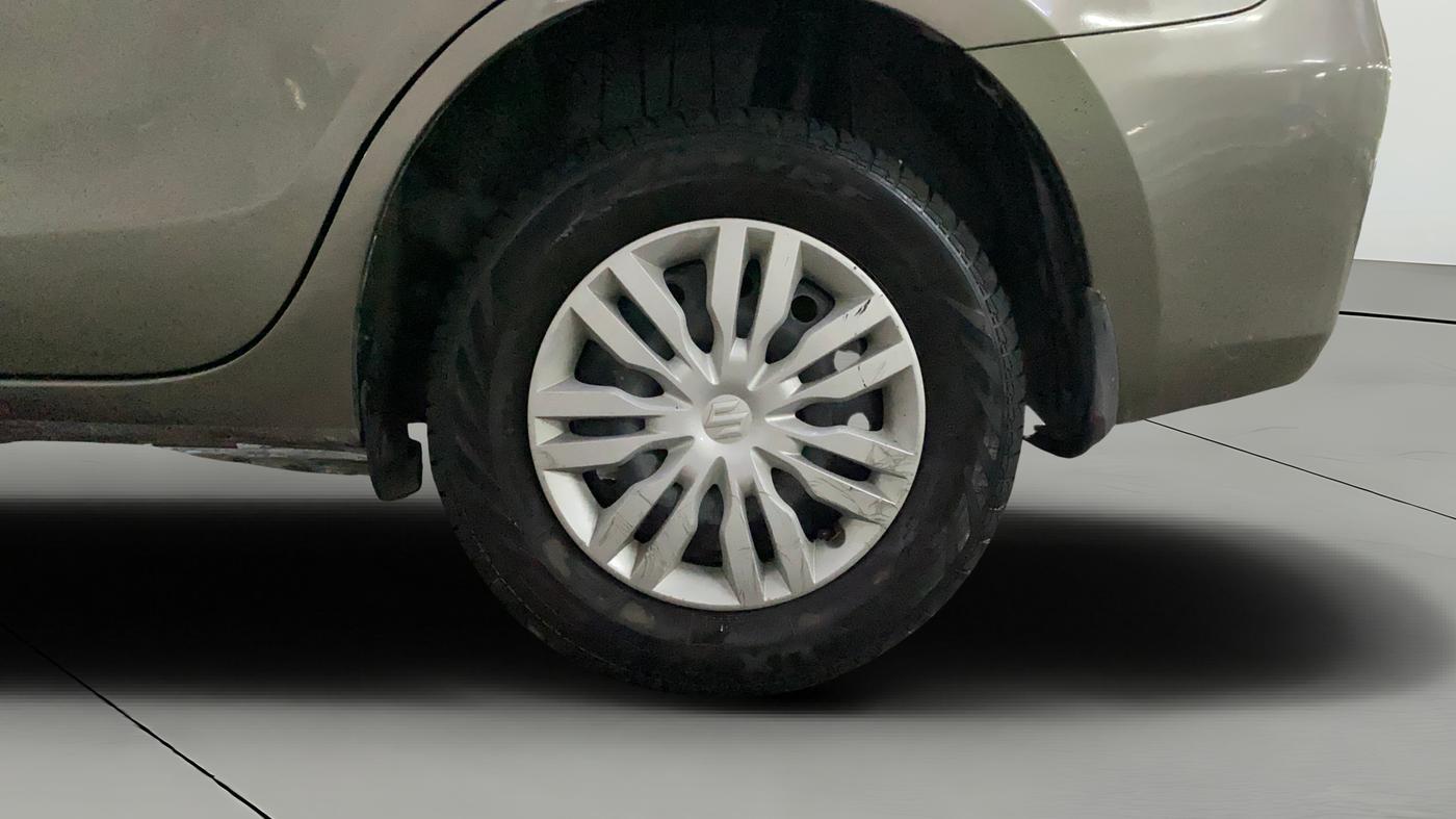 2017 Maruti Dzire VXI, Petrol, Manual, 80,327 km, Left Rear Wheel