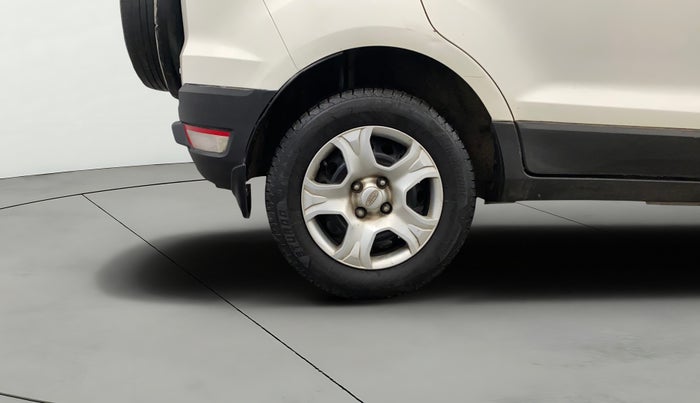 2016 Ford Ecosport TREND+ 1.5L DIESEL, Diesel, Manual, 1,12,680 km, Right Rear Wheel