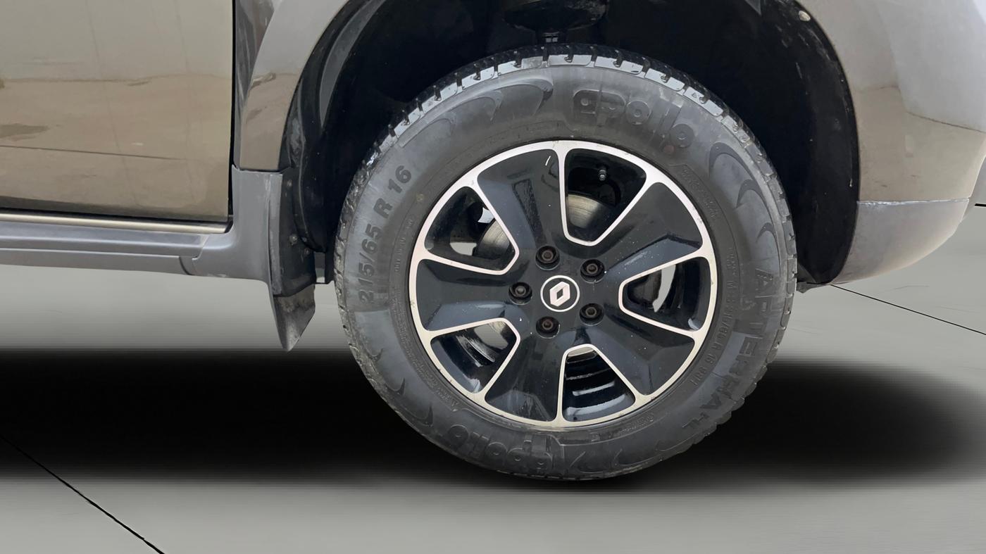 2019 Renault Duster RXS PETROL, Petrol, Manual, 32,006 km, Right Front Wheel
