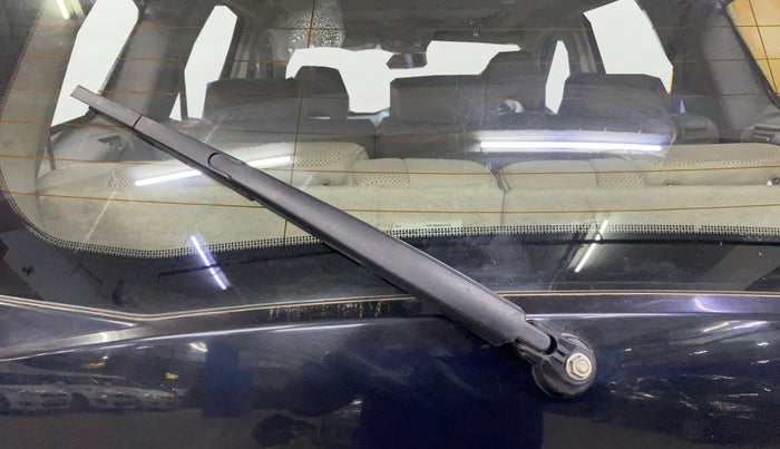 2017 Mahindra XUV500 W10 AT, Diesel, Automatic, 93,439 km, Rear Wiper