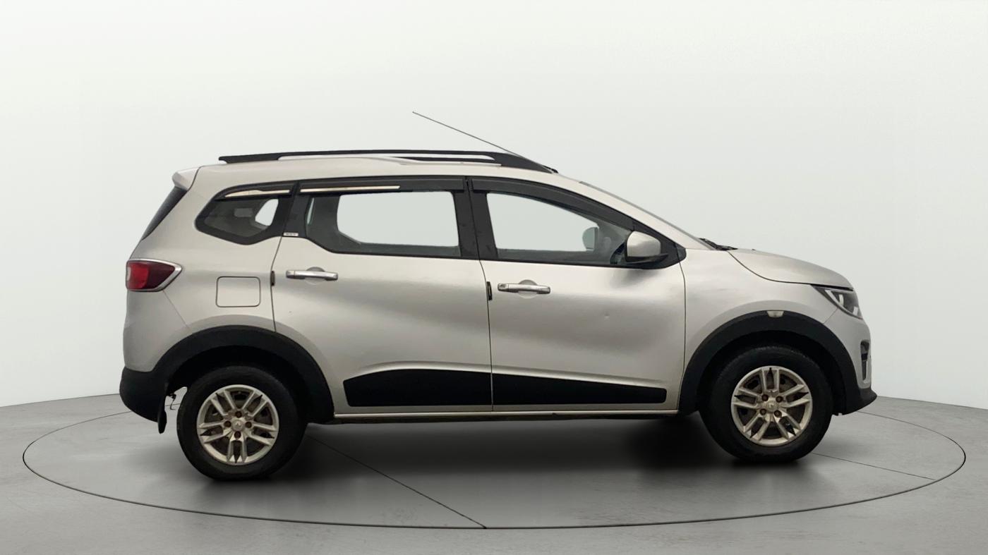 2021 Renault TRIBER RXT LIMITED EDITION, Petrol, Manual, 83,626 km, Right Side View