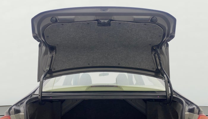 2017 Honda City 1.5L I-VTEC V MT, Petrol, Manual, 71,845 km, Boot Door Open