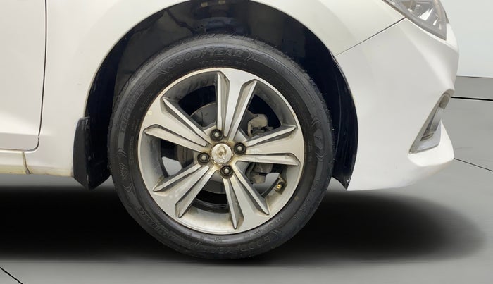 2019 Hyundai Verna 1.6 VTVT SX, Petrol, Manual, 57,949 km, Right Front Wheel