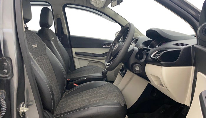 2022 Tata Tiago XZ PLUS CNG, CNG, Manual, 48,427 km, Right Side Front Door Cabin