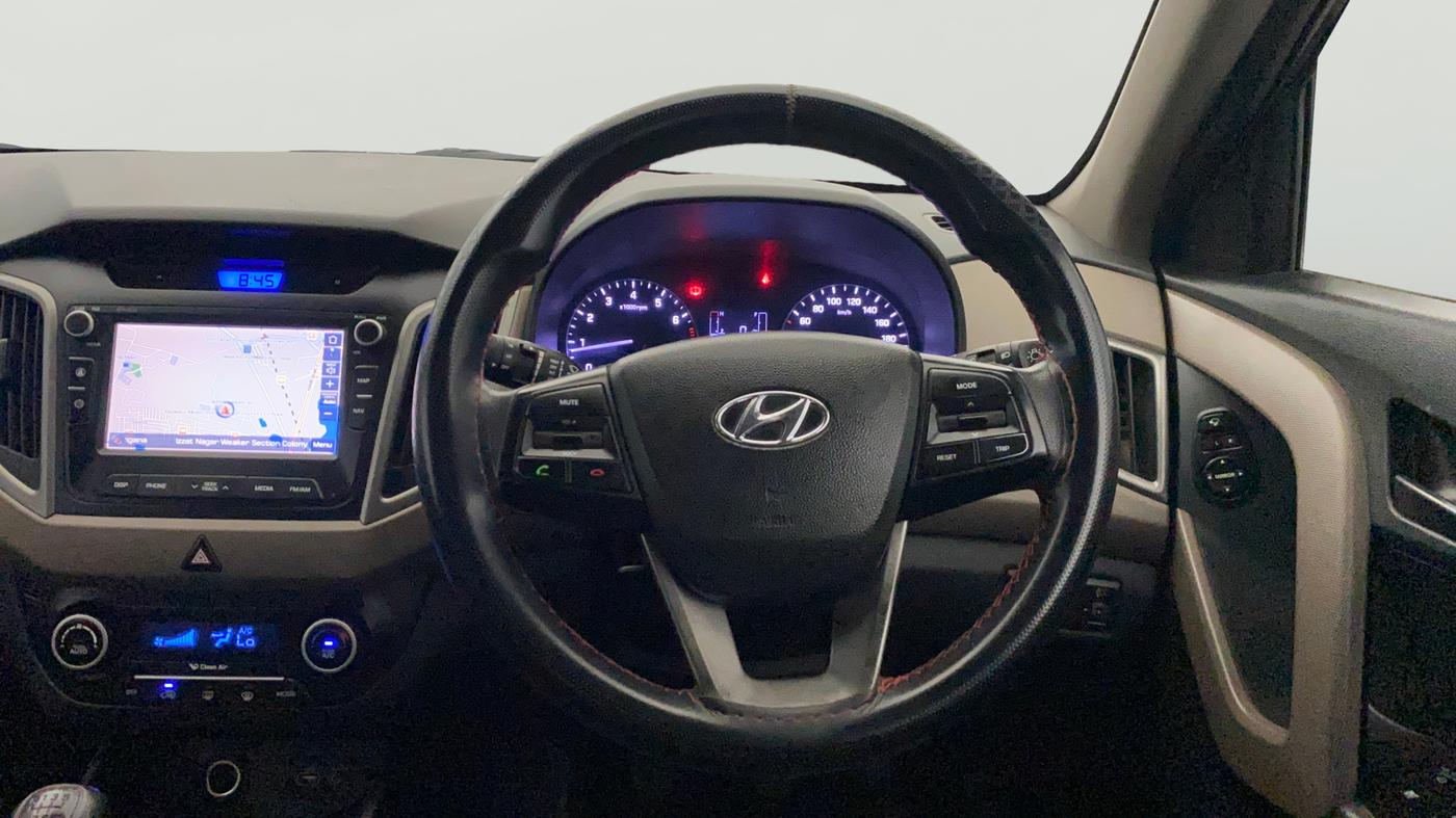 2016 Hyundai Creta SX PLUS 1.6 PETROL, Petrol, Manual, 1,12,799 km, Steering Wheel Close Up