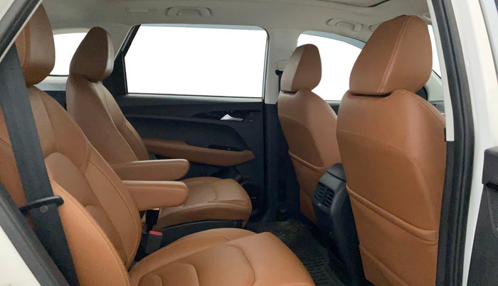 2020 MG HECTOR PLUS SHARP 1.5 PETROL TURBO DCT 6-STR, Petrol, Automatic, 55,286 km, Right Side Rear Door Cabin