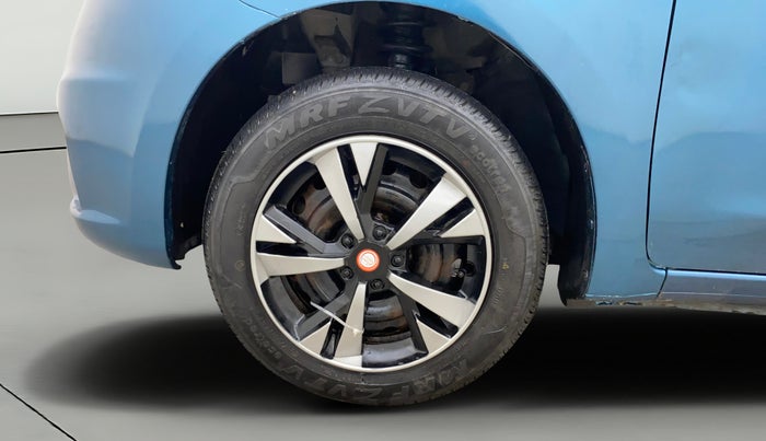 2014 Nissan Micra Active XV SAFETY PACK, Petrol, Manual, 1,13,086 km, Left Front Wheel