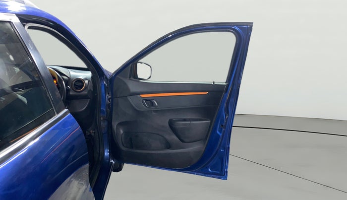 2017 Renault Kwid RXT 1.0, Petrol, Manual, 29,916 km, RHS Front Door