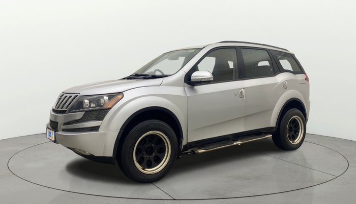 2013 Mahindra XUV500 W6, Diesel, Manual, 1,20,365 km, Left Front Diagonal