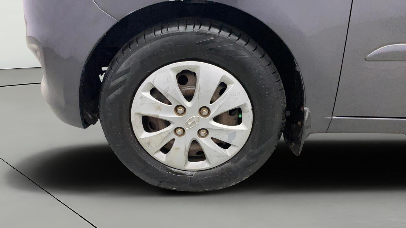 2013 Hyundai i10 SPORTZ 1.2, Petrol, Manual, 70,004 km, Left Front Wheel