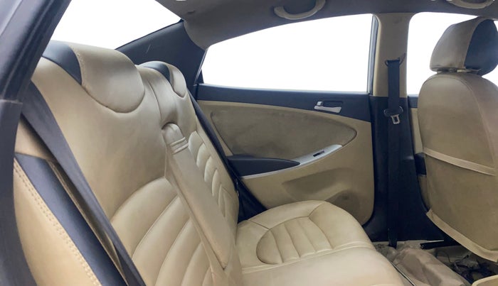 2012 Hyundai Verna FLUIDIC 1.4 VTVT, Petrol, Manual, 1,40,443 km, Right Side Rear Door Cabin
