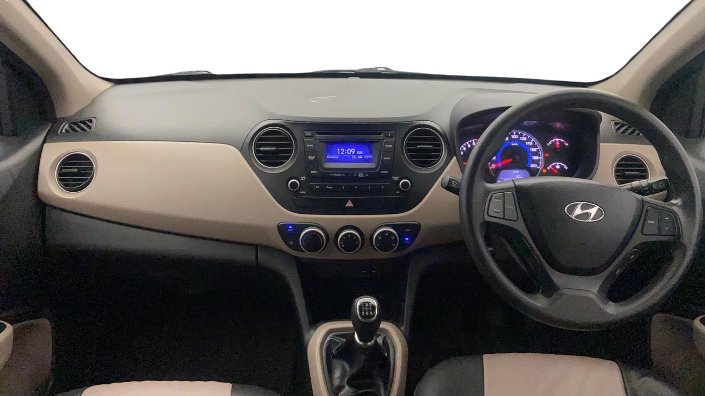 2016 Hyundai Grand i10 SPORTZ 1.2 KAPPA VTVT, Petrol, Manual, 23,734 km, Dashboard