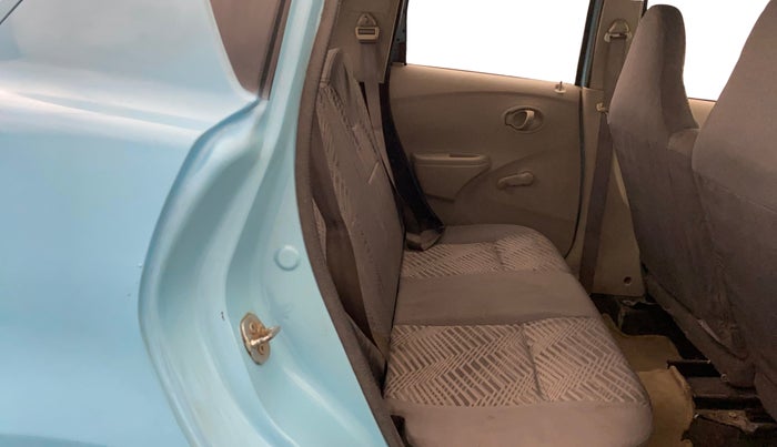 2014 Datsun Go T, Petrol, Manual, 60,396 km, Right Side Rear Door Cabin