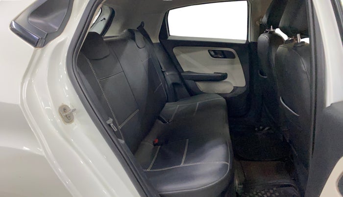 2021 Tata ALTROZ XM PLUS PETROL, CNG, Manual, 28,926 km, Right Side Rear Door Cabin