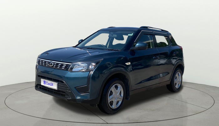 2021 Mahindra XUV300 W6 1.5 Diesel, Diesel, Manual, 68,068 km, Left Front Diagonal
