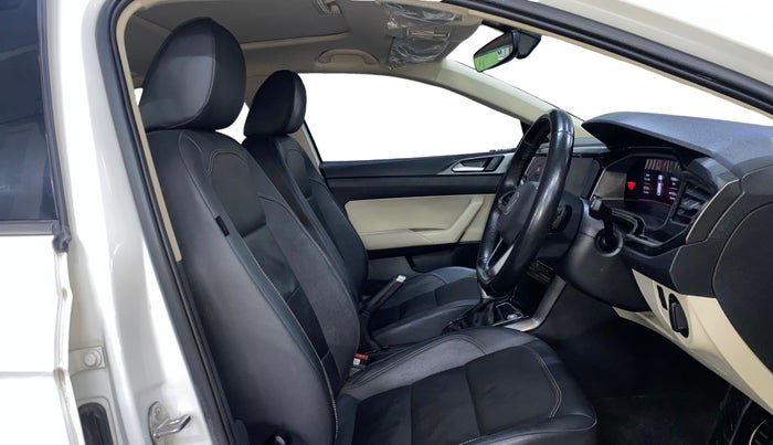 2023 Volkswagen VIRTUS GT PLUS TSI 1.5 EVO DSG, Petrol, Automatic, 77,010 km, Right Side Front Door Cabin