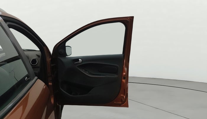 2019 Ford FREESTYLE TITANIUM PLUS 1.2 PETROL, Petrol, Manual, 45,803 km, RHS Front Door