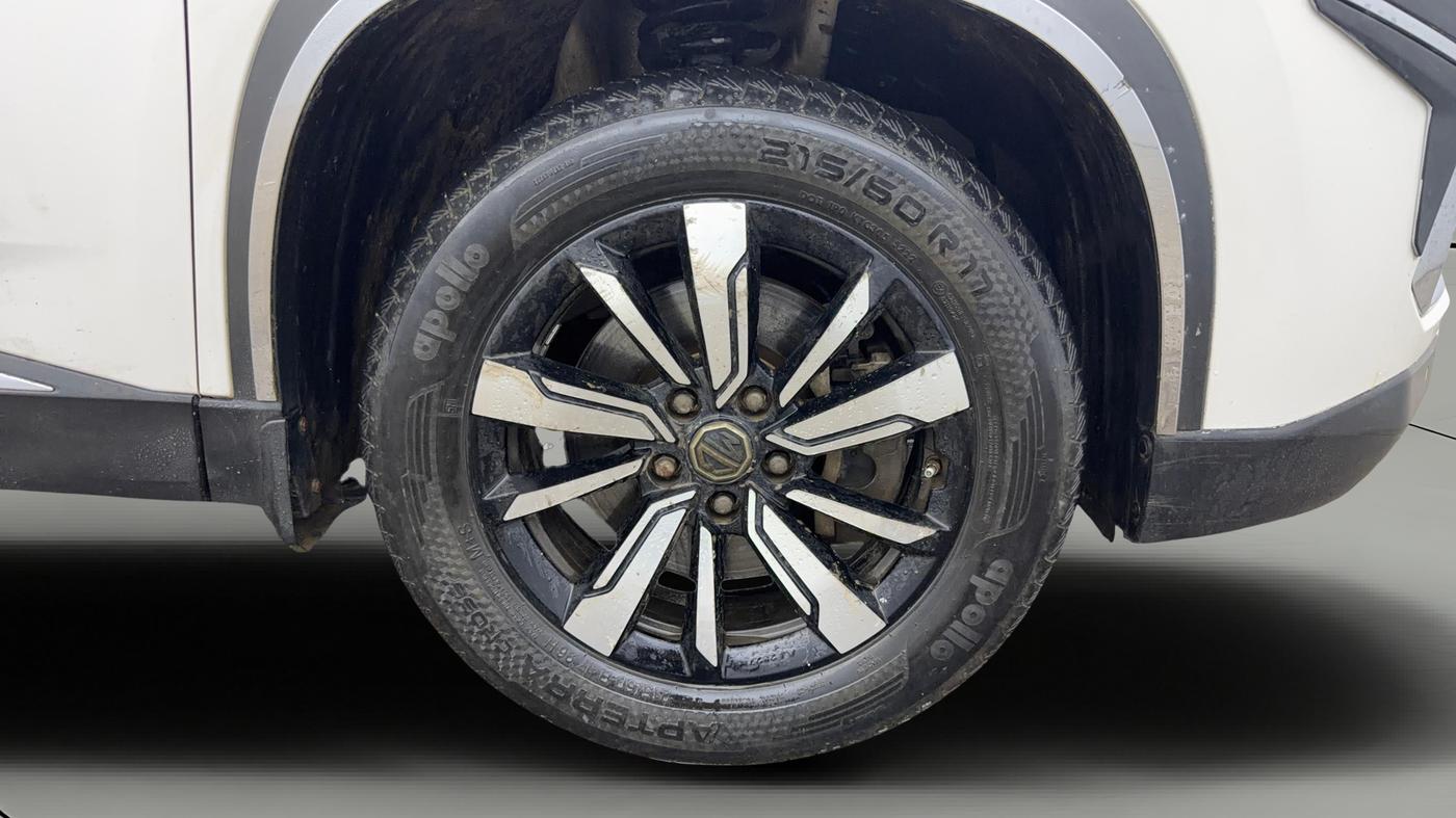 2019 MG HECTOR SHARP HYBRID 1.5 PETROL, Petrol, Manual, 61,573 km, Right Front Wheel