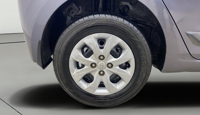 2015 Hyundai Elite i20 SPORTZ 1.2, Petrol, Manual, 71,476 km, Right Rear Wheel