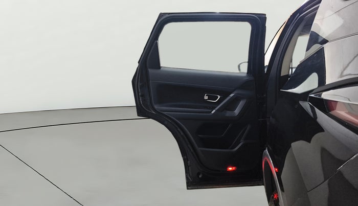 2020 Tata Harrier XZA 2.0L DARK EDITION, Diesel, Automatic, 1,17,325 km, LHS Rear Door