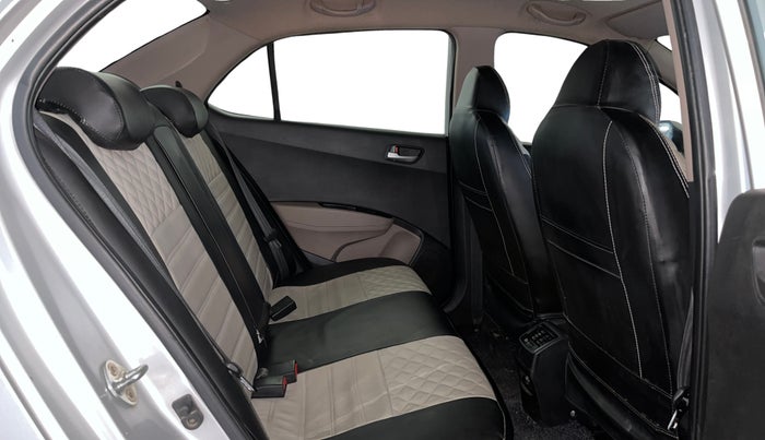 2016 Hyundai Xcent S 1.2, Petrol, Manual, 84,129 km, Right Side Rear Door Cabin