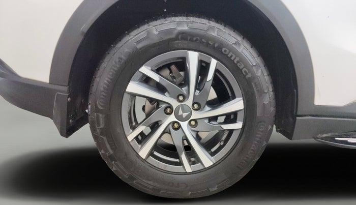 2022 Mahindra XUV700 AX 5 D AT 7 STR, Diesel, Automatic, 77,516 km, Right Rear Wheel